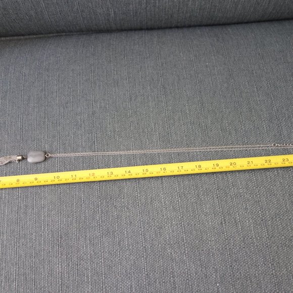 Metal Necklace with Trinkets - Picture 7 of 7